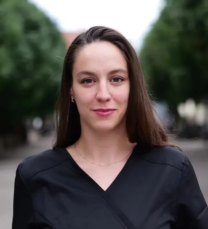 Dr. Visegrády Viktória
